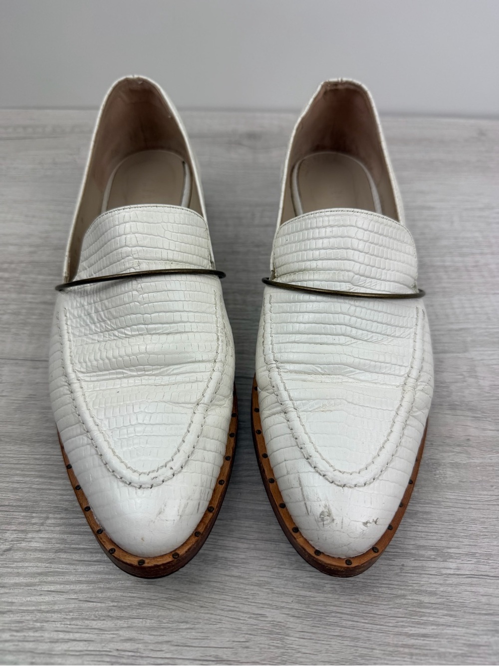 Freda Salvador White Embossed Leather Loafers Size 8 - Picture 3 of 11